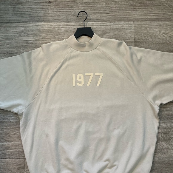 ESSENTIALS FEAR OF GOD Crew Neck - Picture 3 of 6